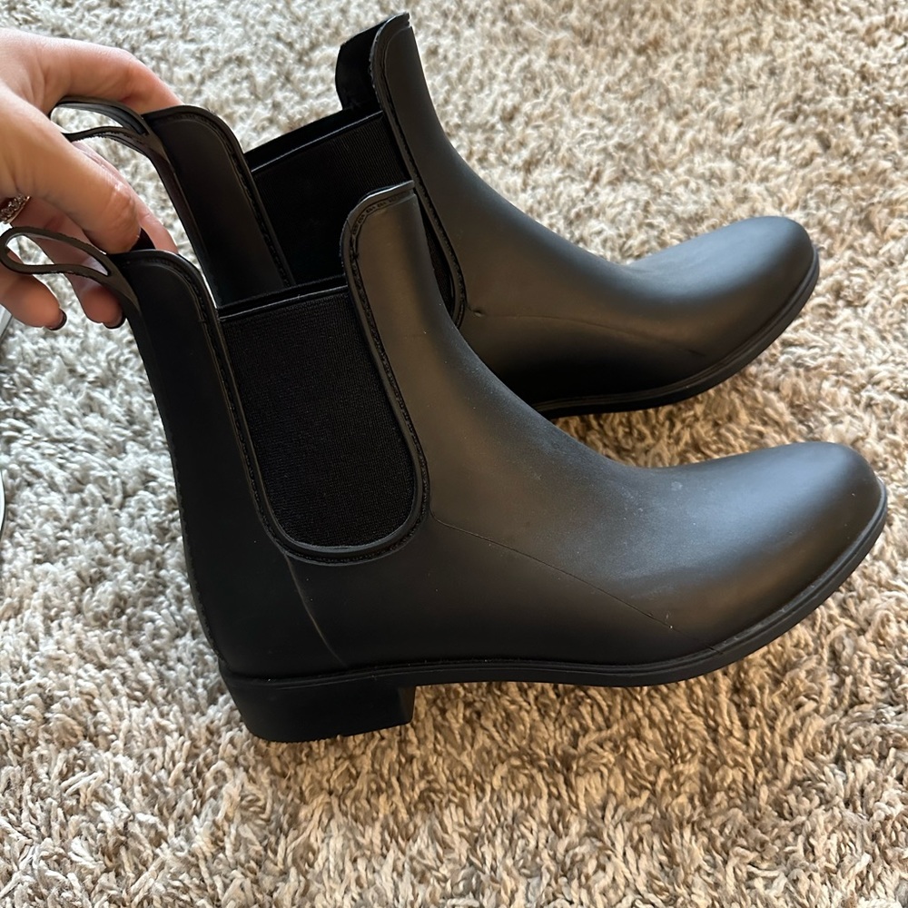 Mini rain boots